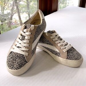 MADEWELL Sidewalk Low-Top Sneakers in Spot Dot Calf Hair Animal Print Size 5.5